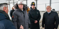 Виталий Хоценко посетил стройплощадку ледового дворца в Калачинске - Газета К новым рубежам